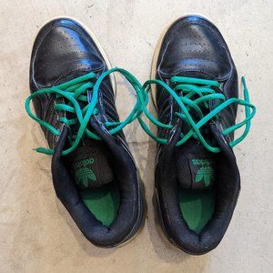 Adidas early 2010's MEGA SOFTCELL men's size 8.5 USED but lots of tread life